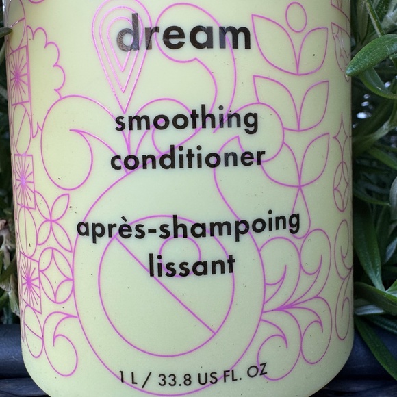 NEW Amika Velveteen Dream Smoothing Conditioner 1L / 33.8oz Anti-Frizz Jumbo Siz - Picture 6 of 9